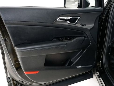 Certified 2025 Kia Sportage SX image 7