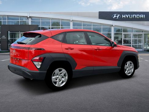 New 2026 Hyundai Kona SE image 8