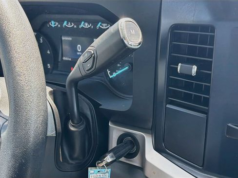 Used 2024 Ford F250 XLT AWD/4WD image 17