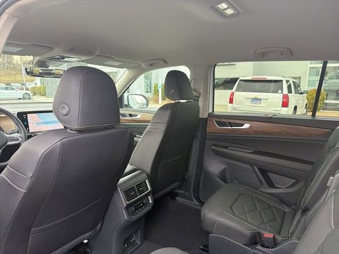 New 2026 Volkswagen Atlas SE image 7