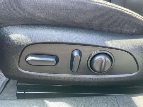 Used 2025 Chevrolet Malibu LT FWD image 14