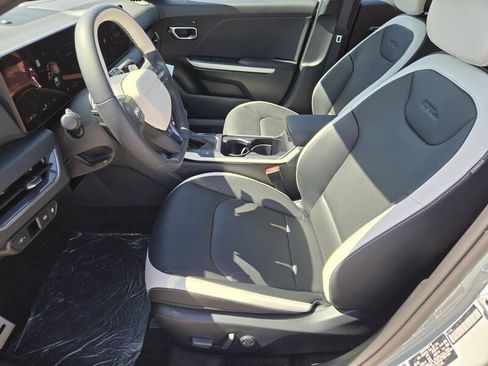 New 2026 Kia K4 GT-Line Turbo FWD image 6