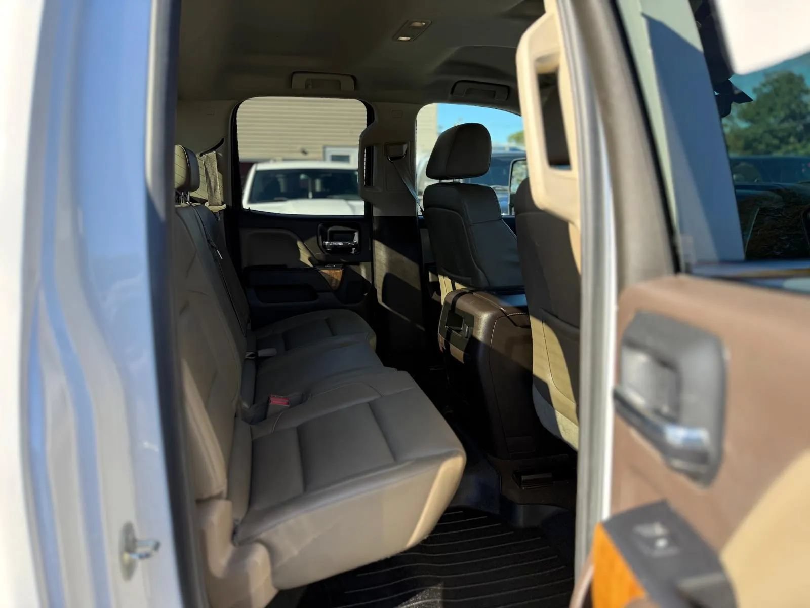 Used 2015 GMC Sierra 2500 SLT AWD/4WD image 27