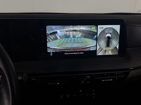 Used 2025 Nissan Kicks SR w/ Illumination Package FWD image 21