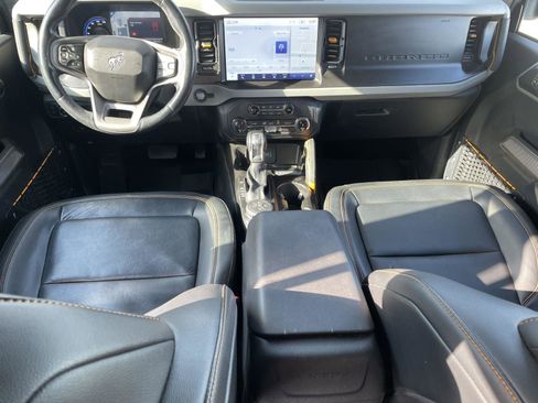 Used 2022 Ford Bronco Badlands image 26