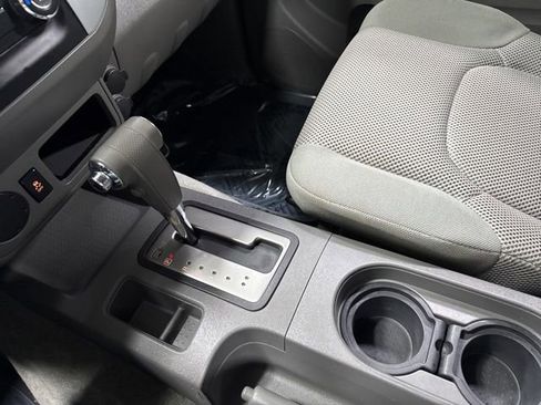 Used 2016 Nissan Frontier SV image 17