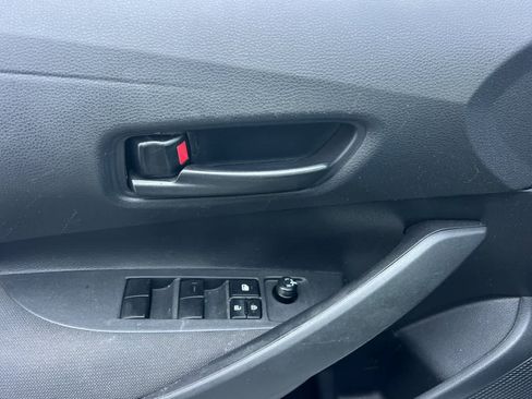Used 2025 Toyota Corolla LE FWD image 15