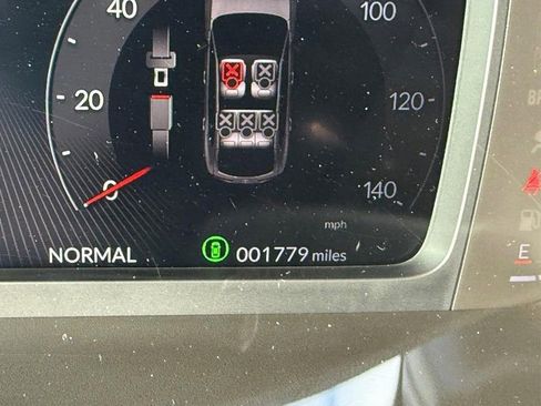 Certified 2025 Acura ADX A-Spec image 23