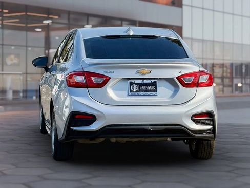 Used 2018 Chevrolet Cruze LT w/ RS Package image 4