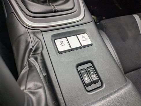 Used 2025 Toyota GR86 Premium image 15