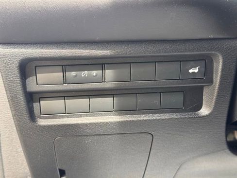 Used 2022 Mitsubishi Outlander SEL Black Edition image 16