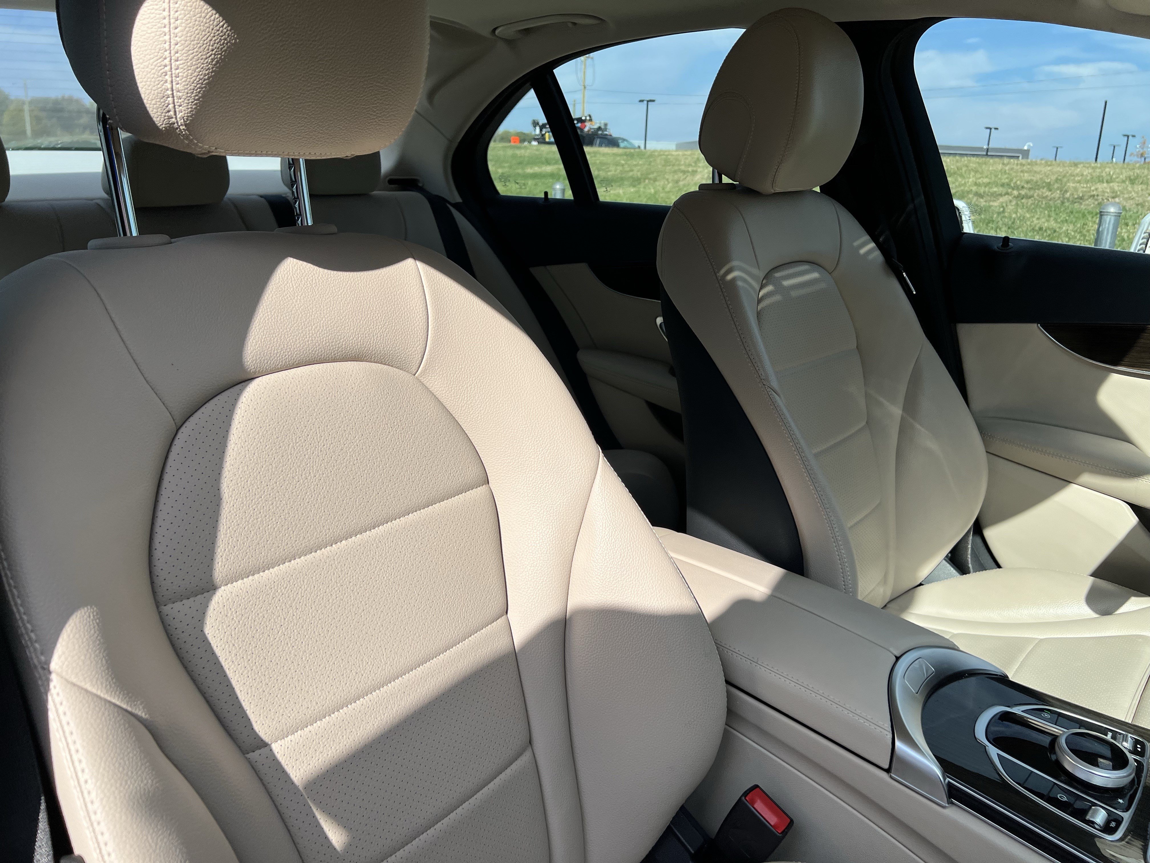 Used 2018 Mercedes-Benz C 300 Sedan image 35