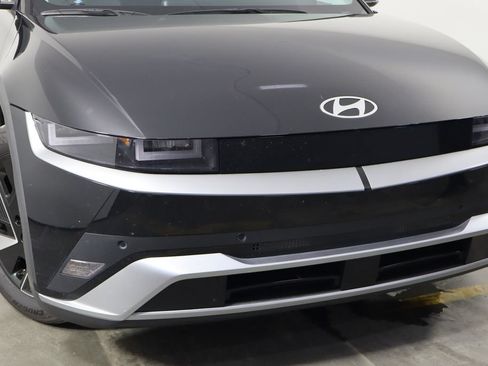 Used 2025 Hyundai Ioniq 5 SE RWD image 42