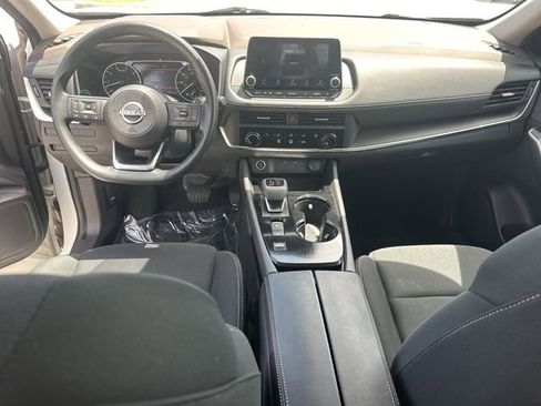 Used 2023 Nissan Rogue S FWD image 15