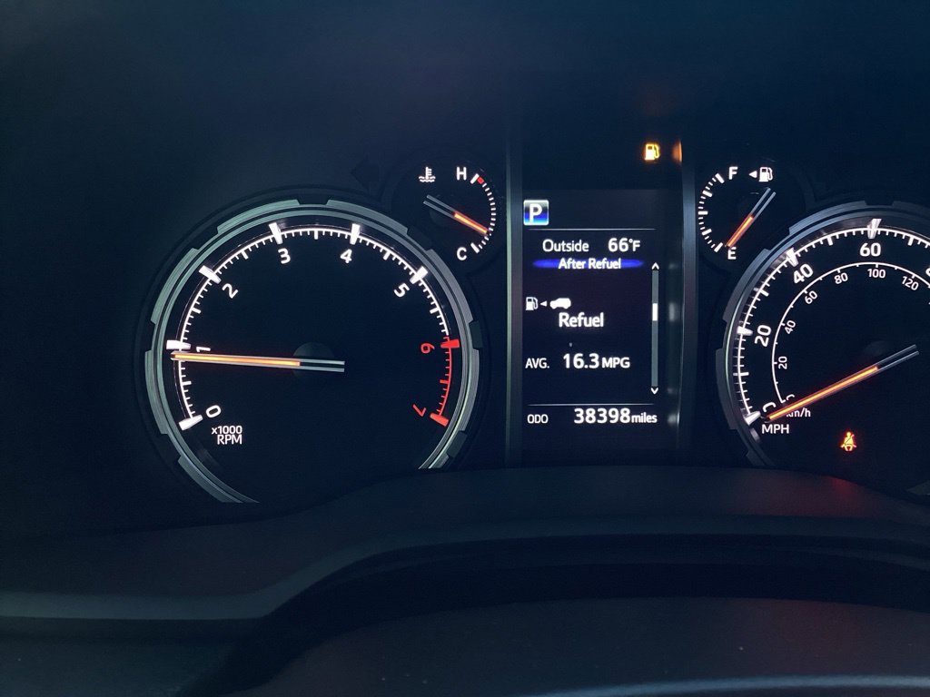 Certified 2024 Toyota 4Runner TRD Off-Road Premium w/ Moonroof Package AWD/4WD image 12
