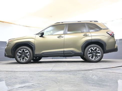 Certified 2025 Subaru Forester Premium AWD/4WD image 32