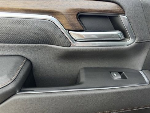 Used 2024 Chevrolet Silverado 3500 High Country w/ High Country Premium Package image 14