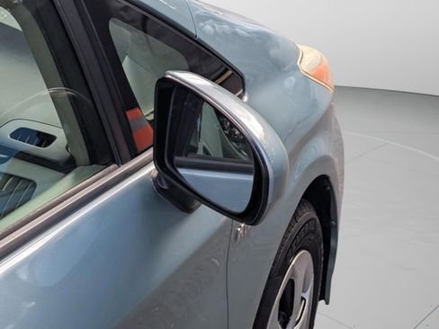 Used 2014 Toyota Prius Four image 38