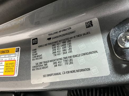 Used 2023 Chevrolet Tahoe Z71 w/ Luxury Package image 22