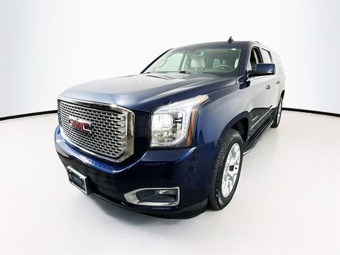 Used 2017 GMC Yukon XL Denali w/ Open Road Package image 3