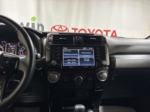 Used 2021 Toyota 4Runner TRD Off-Road Premium AWD/4WD image 31