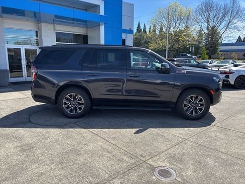 Used 2024 Chevrolet Tahoe Z71 w/ Z71 Off-Road Package image 9