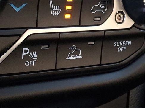 Used 2020 Jeep Gladiator Overland w/ Dual Top Group image 21