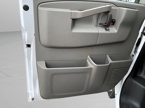 New 2025 Chevrolet Express 3500 w/ Power Convenience Package RWD image 7