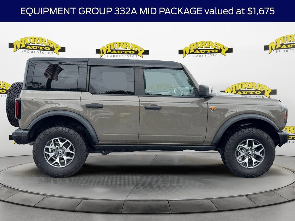 Certified 2025 Ford Bronco Badlands AWD/4WD image 8
