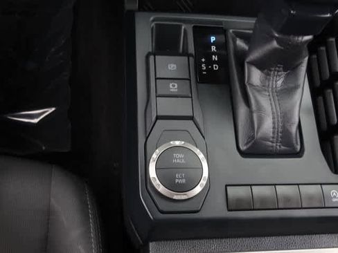 Used 2024 Toyota Tacoma SR5 image 35