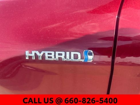 Used 2020 Toyota Camry LE FWD image 8