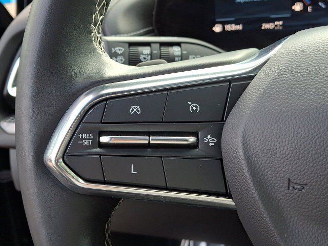 Used 2024 Chevrolet Traverse LT AWD/4WD image 33