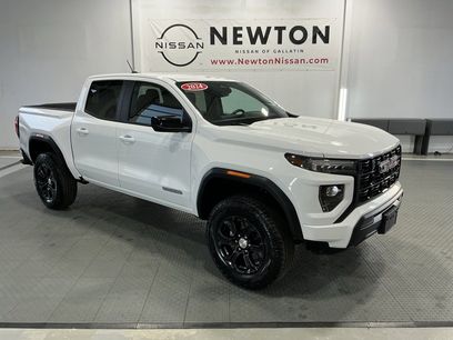 Used 2024 GMC Canyon Elevation