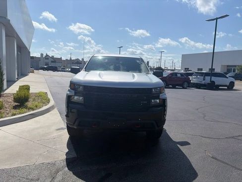 Used 2020 Chevrolet Silverado 1500 Custom Trail Boss AWD/4WD image 2