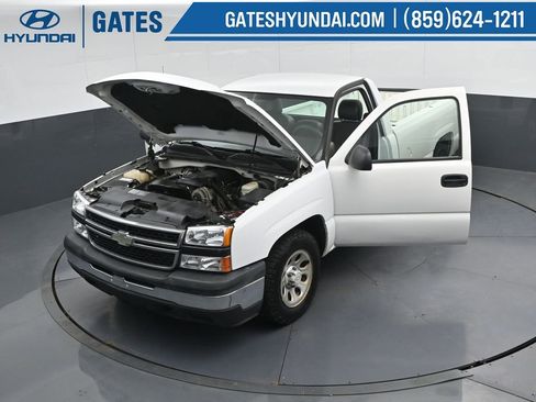 Used 2007 Chevrolet Silverado 1500 W/T image 39