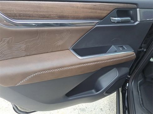 New 2026 GMC Acadia Denali Ultimate image 11