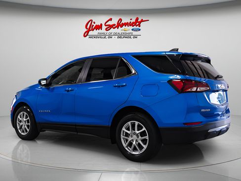 Used 2024 Chevrolet Equinox LT w/ LPO, Floor Liner Package FWD image 4