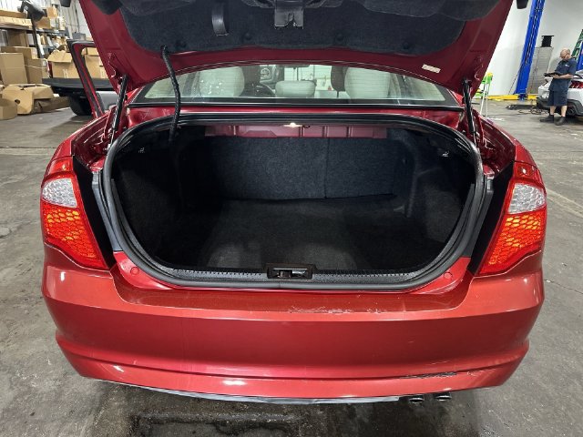 Used 2012 Ford Fusion SE FWD image 25