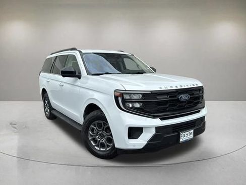 Certified 2025 Ford Expedition Active AWD/4WD image 1
