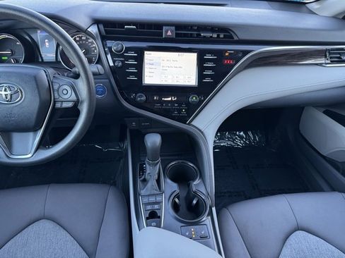 Certified 2018 Toyota Camry LE image 2