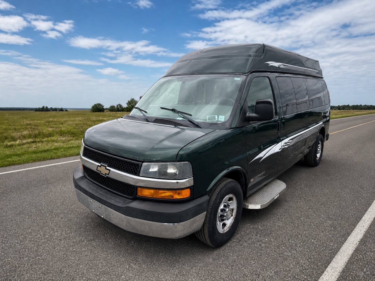 Used 2013 Chevrolet Express 3500 LT w/ LT Preferred Equipment Group RWD image 1