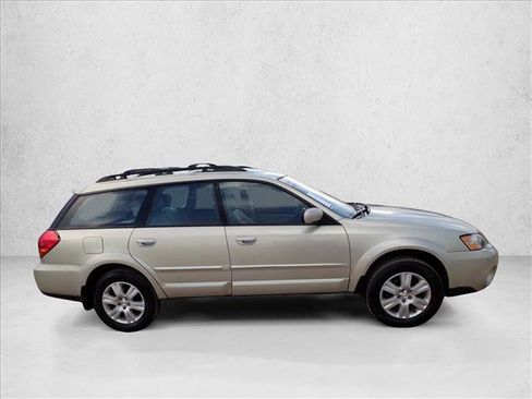 Used 2005 Subaru Outback 2.5i Limited AWD/4WD image 5