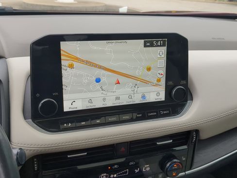 Used 2021 Nissan Rogue SL w/ Premium Package image 15