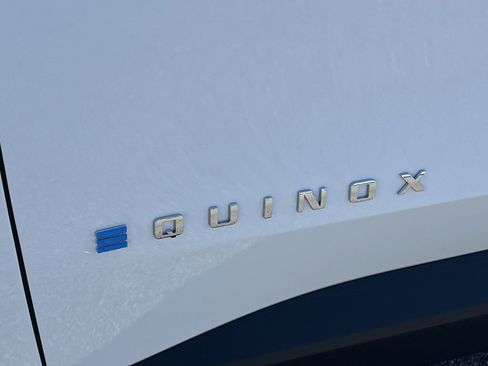 New 2026 Chevrolet Equinox EV LT image 21