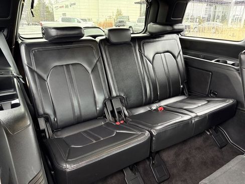 Used 2019 Ford Expedition Limited w/ Equipment Group 301A image 15