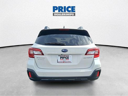 Used 2019 Subaru Outback 2.5i Limited image 6