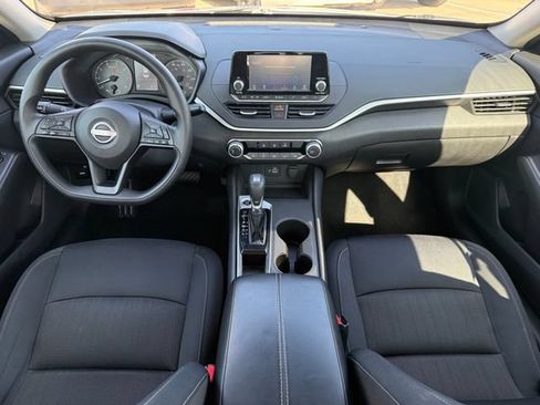 Used 2024 Nissan Altima 2.5 S FWD image 19