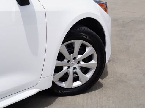 Certified 2024 Toyota Corolla LE image 8