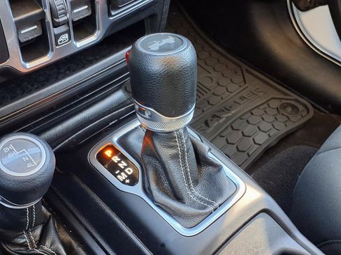 Used 2021 Jeep Wrangler Unlimited Sahara image 19