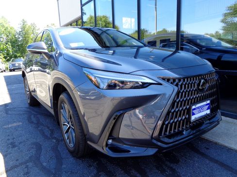 Used 2023 Lexus NX 350 AWD image 3